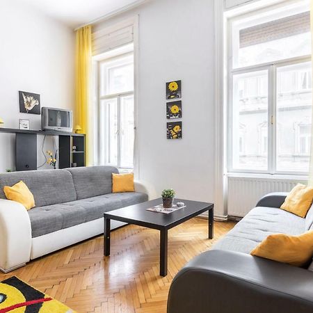 Izabella Home 2 بودابست المظهر الخارجي الصورة