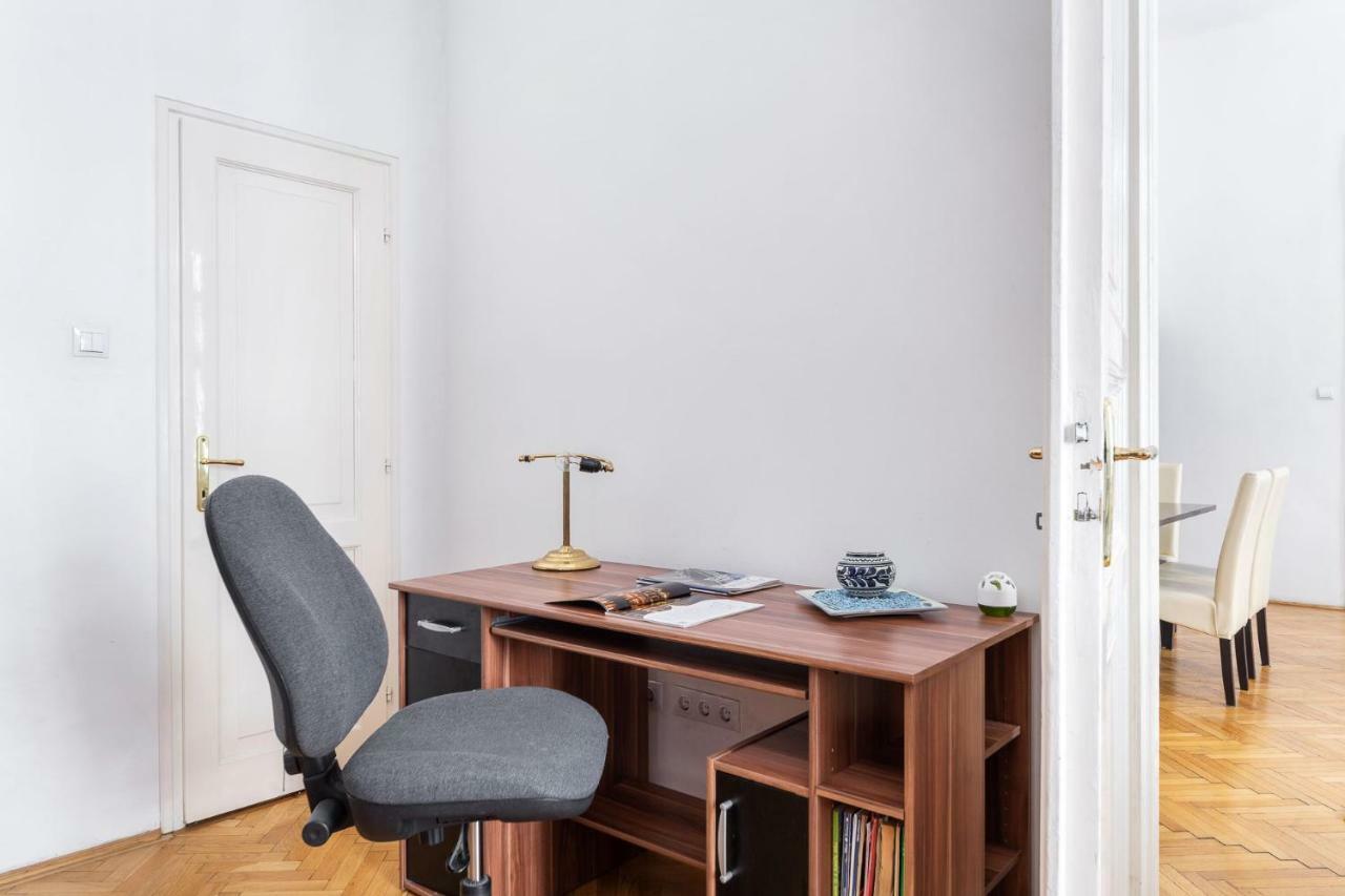 Izabella Home 2 بودابست المظهر الخارجي الصورة